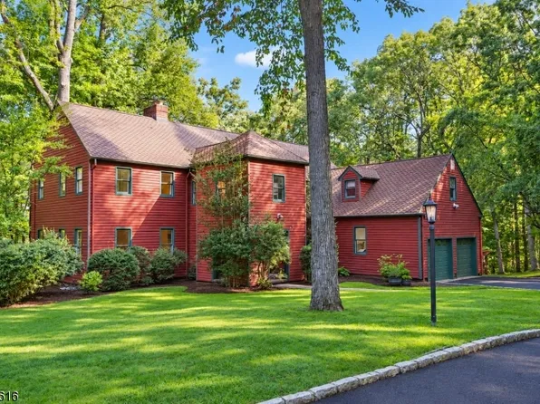 136 Crest Dr, Berkeley Heights Twp., NJ 07901