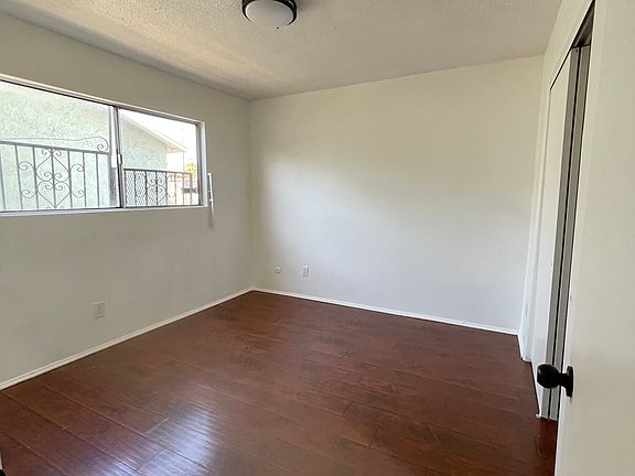 5th image of 325 E 108th St APT 1