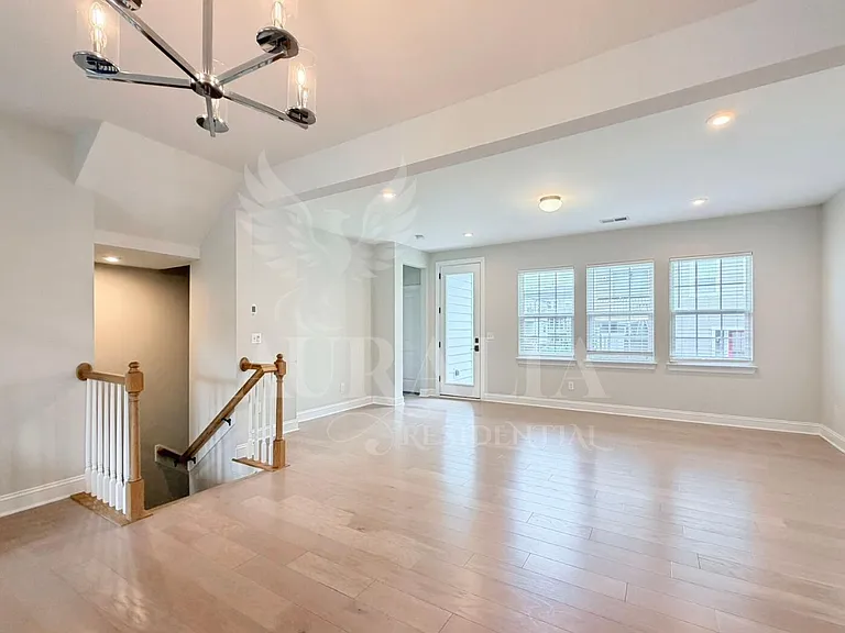 829 Amley Pl — Photo 6