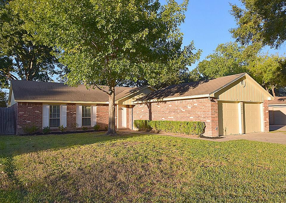 1st image of 14214 Bella Dr