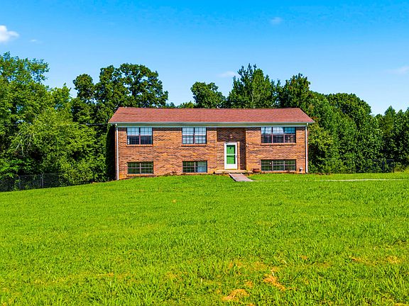2nd image of 840 Ridge Rd