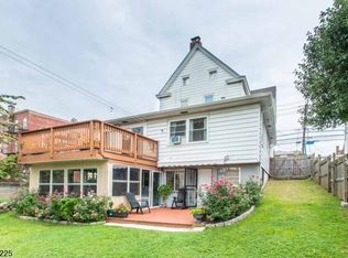 347 Ridge Rd, Lyndhurst, NJ 07071