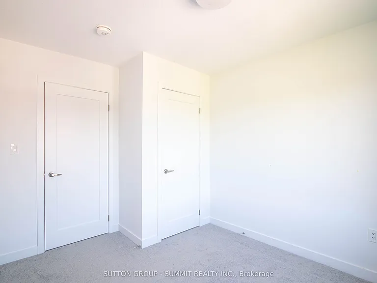 940 Saint David St N #3 — Photo 16