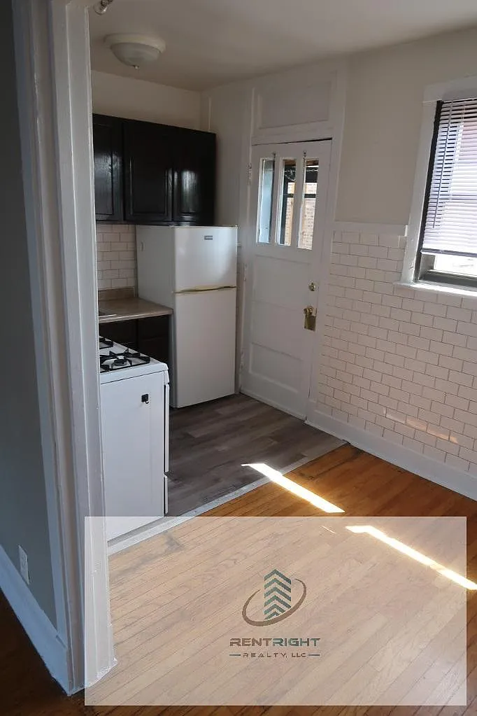 1 bed, 1.0 bath, 750 sqft, $1,500 — Photo 1