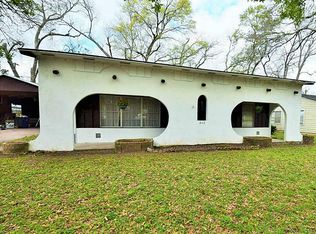 513 N Durant St, Alvin, TX 77511