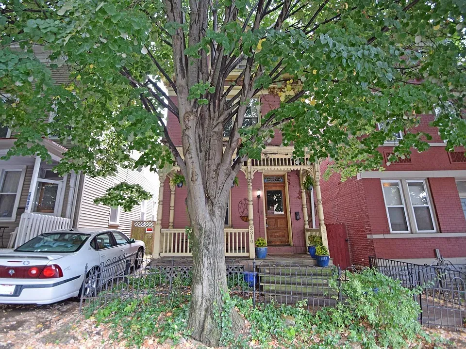 2310 W Clifton Ave