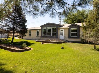 7700 Woodford Ln, West Richland, WA