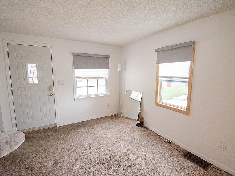1732 2nd Ave SE — Photo 6