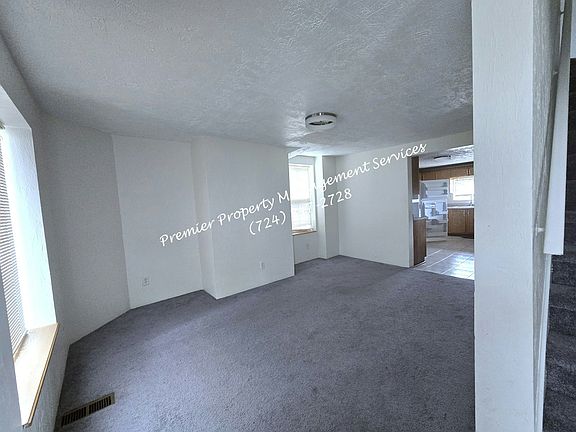 5th image of 455 E Jefferson St