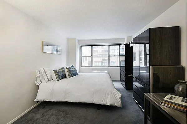 Sold by Stribling | media 23