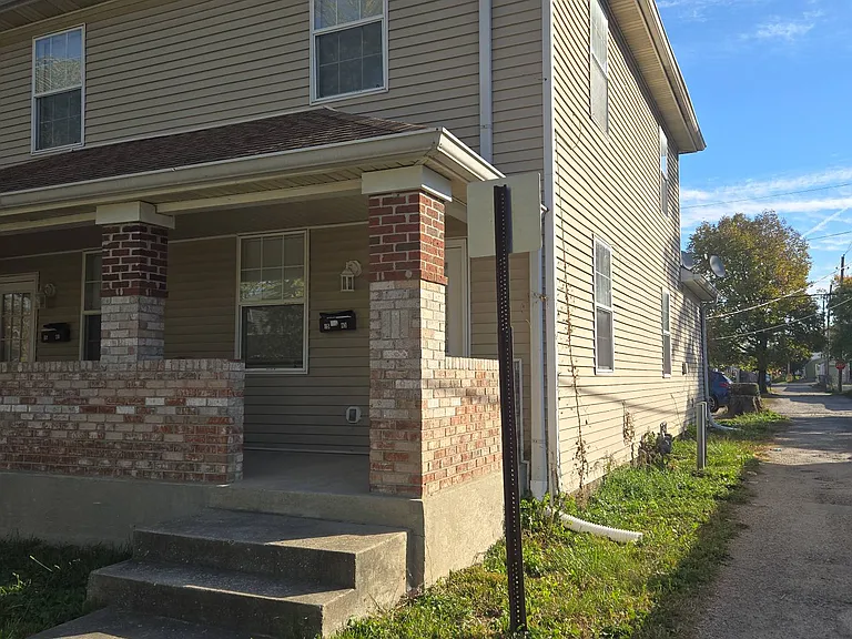 1543 S State Ave — Photo 1