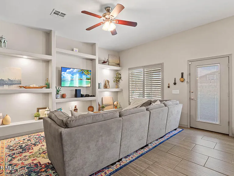 14553 Hunters Grove Ave — Photo 9