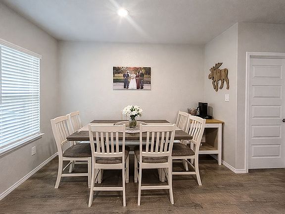 3rd image of 3429 Canyon Rdg