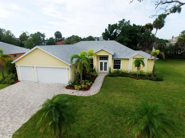 131 Oak Ln, Cape Canaveral, FL 32920