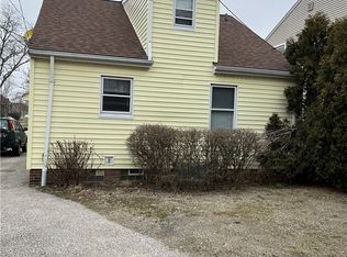 16100 Scottsdale Blvd, Shaker Heights, OH 44120