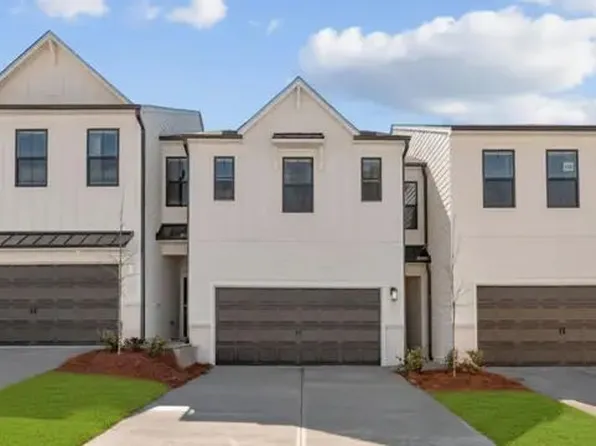 7477 Clover Ln #130, Flowery Branch, GA 30542