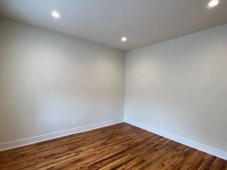 3250 N Clark St #3 — Photo 6