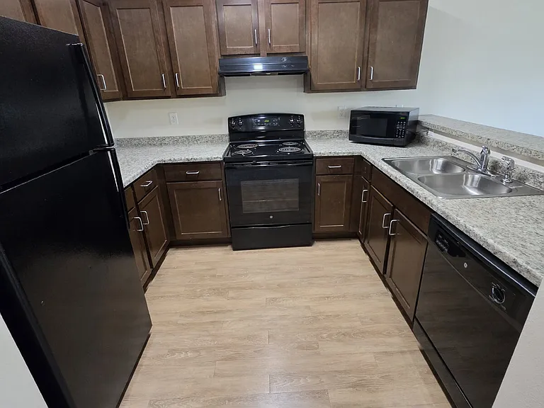 1415 Center Point Rd NE #207 — Photo 4
