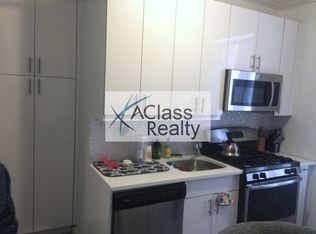 2513 24th Ave #2, Astoria, NY 11102