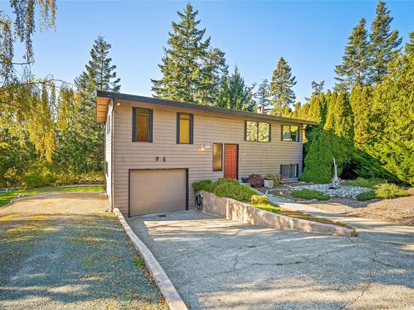 721 W Shelter Bay Drive, La Conner, WA 98257