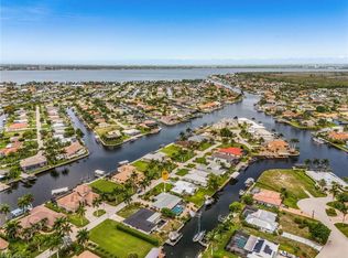 5050 Sorrento CT, CAPE CORAL, FL 33904