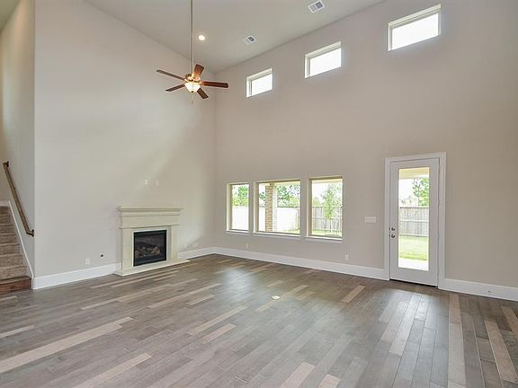 Plan 5049 Living Area