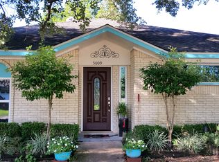 5009 Meadow Lark St, Dickinson, TX 77539