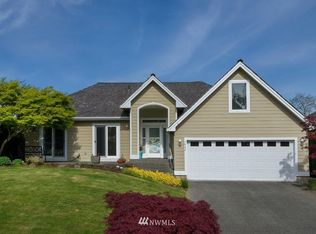 7942 W Golf Course Dr, Blaine, WA 98230