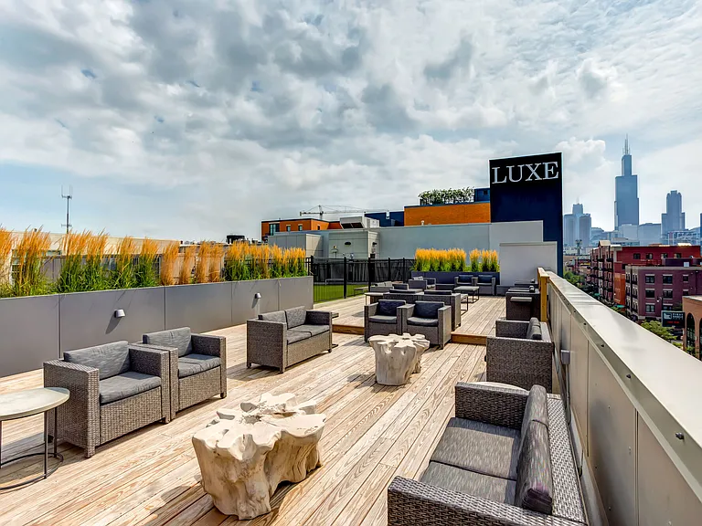 Luxe on Madison — Photo 9