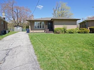 146 Roebuck Dr #A, Toronto, ON M1K 2H8