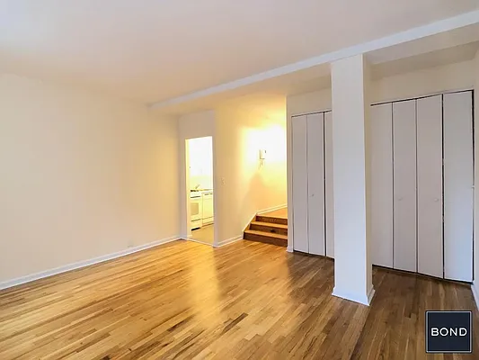 Rented by Bond New York | media 11