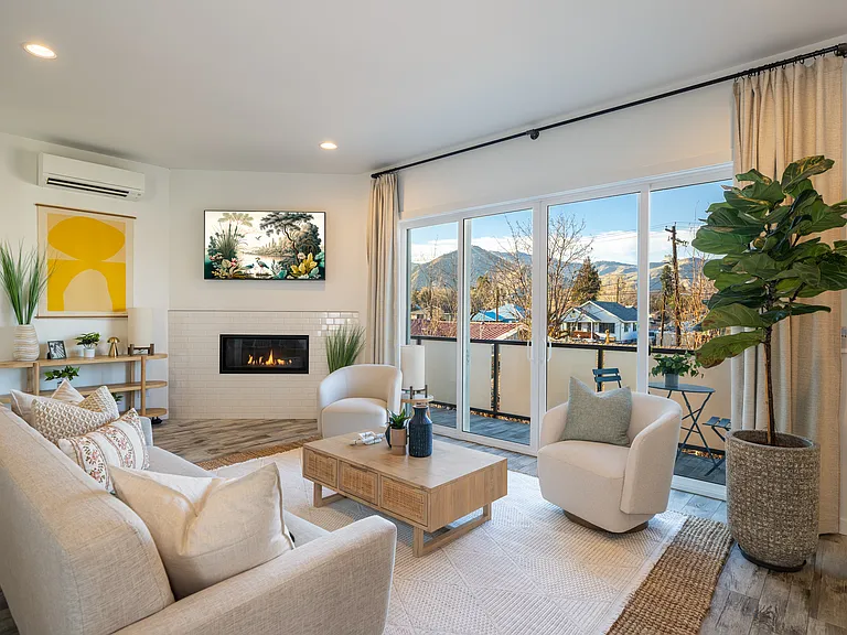 823 Orondo Ave #B — Photo 15