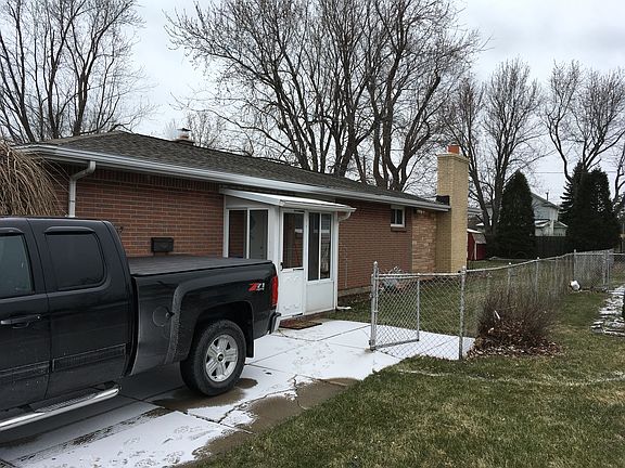 2nd image of 2956 Avery Dr
