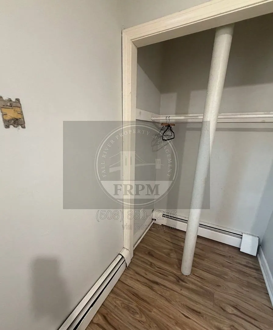 Studio, $600 — Photo 2