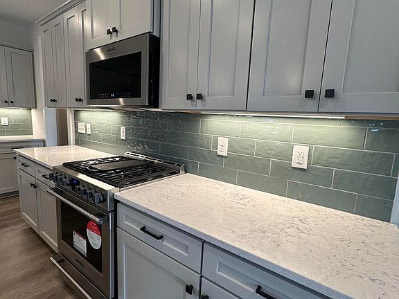 3rd image of 3724 Mason Port Drive #61