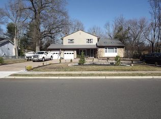 240 Hickory Corner Rd, East Windsor, NJ 08520