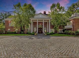 11 High Ridge Ln, Oyster Bay, NY 11771