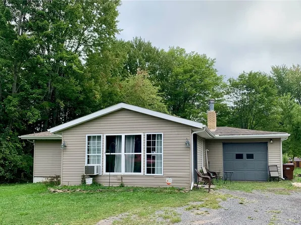 592 Charleston Rd, Sharpsville, PA 16150