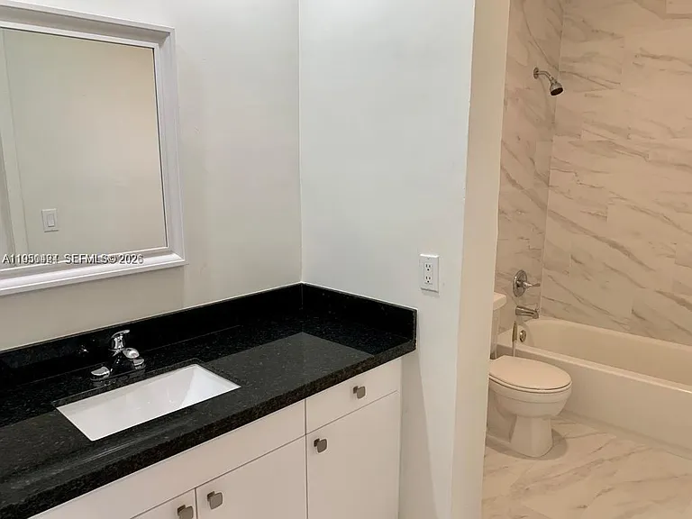 3522 NE 166th St #10 — Photo 6