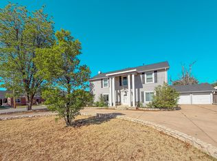 1301 Mary Ellen St, Pampa, TX 79065