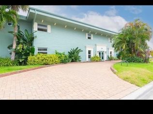 220 Columbia Dr APT 4, Cape Canaveral, FL 32920