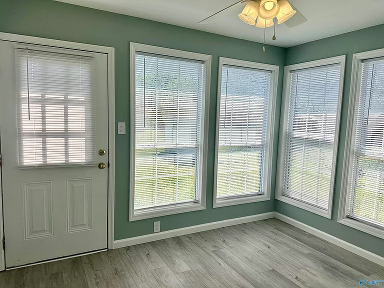 3111 Hale Dr SW — Photo 19