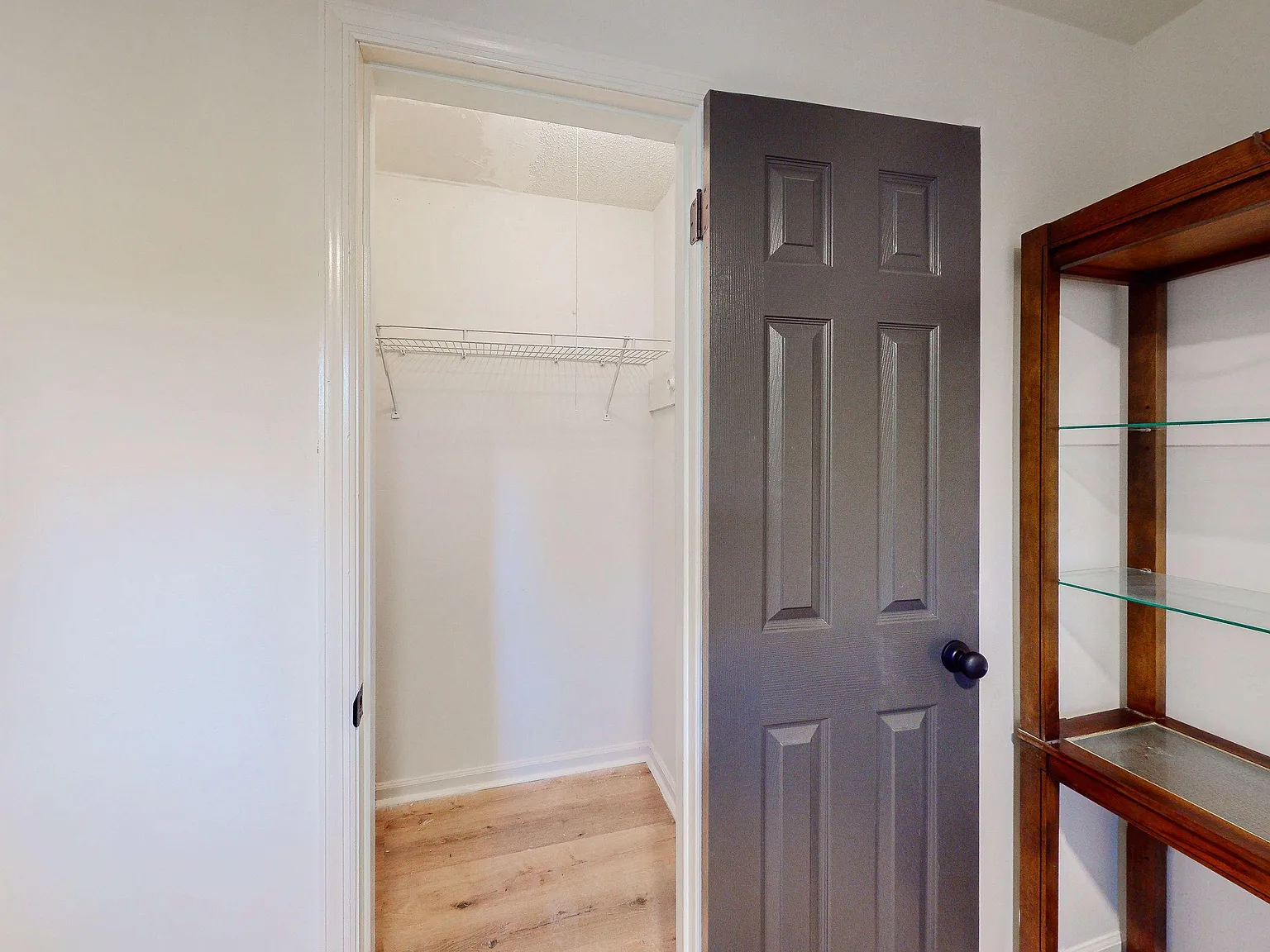 4 bed, 4.0 bath, 1752 sqft, $910 — Photo 3