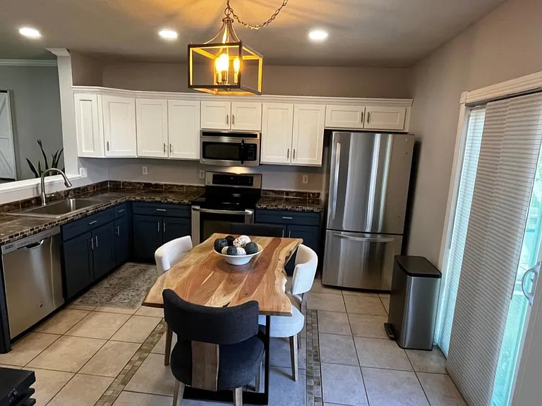 6348 Rockville Dr — Photo 4