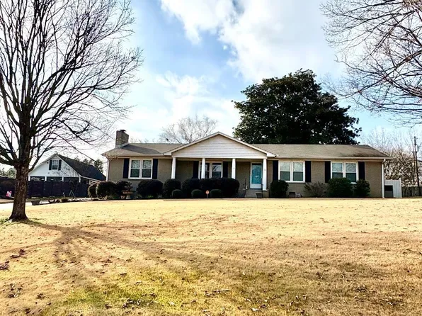 105 Sherer Ct, Sheffield, AL 35660