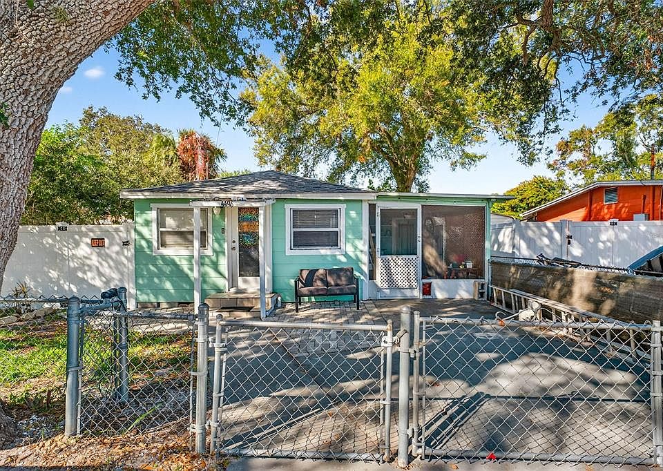 1st image of 4496 STAR STREET N