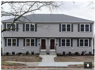 40 Beaconwood Rd APT B, Newton Highlands, MA 02461