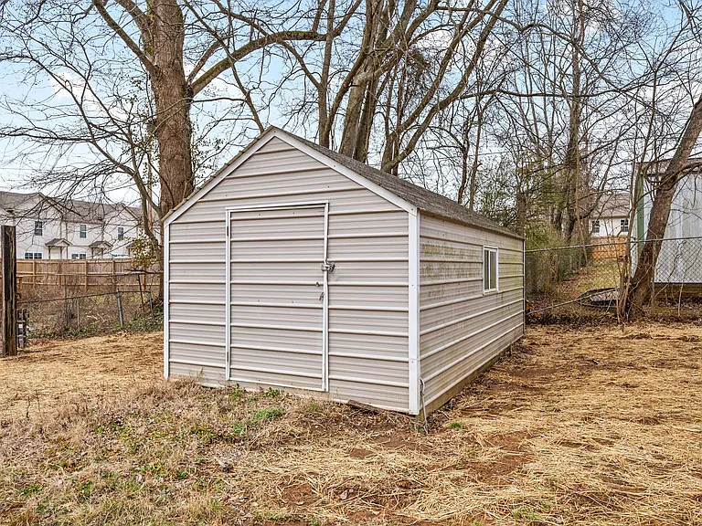 905 Center Rd #A — Photo 26