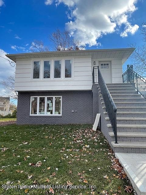 1st image of 34 Buffington Ave