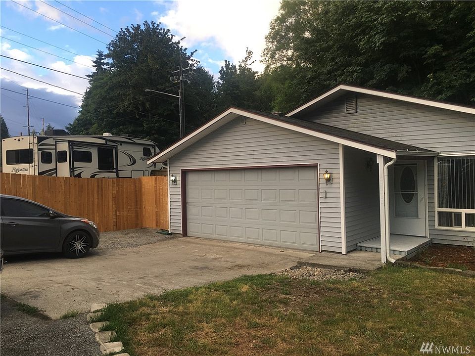 1st image of 21132 81st Ave NW